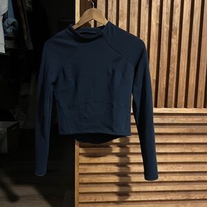 Navy Lululemon Women's Crop Top